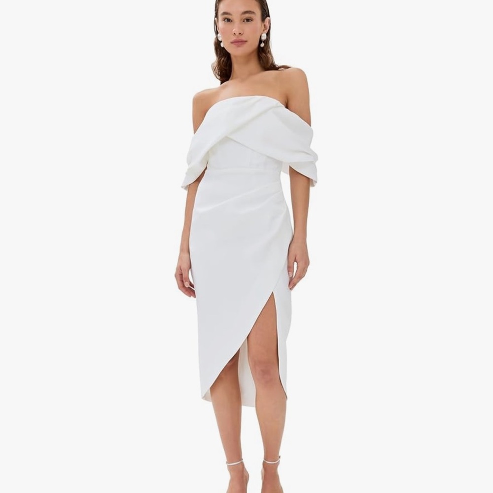 New with tag Elegant White Off-Shoulder Dress | Bridal, Engagement 🤍